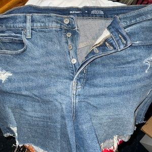 Old Navy plus size shorts.